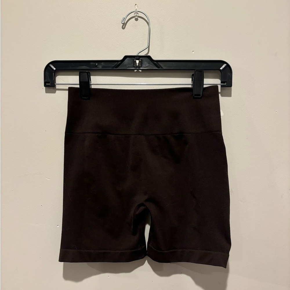 Brown Srunch and Contour gym shorts